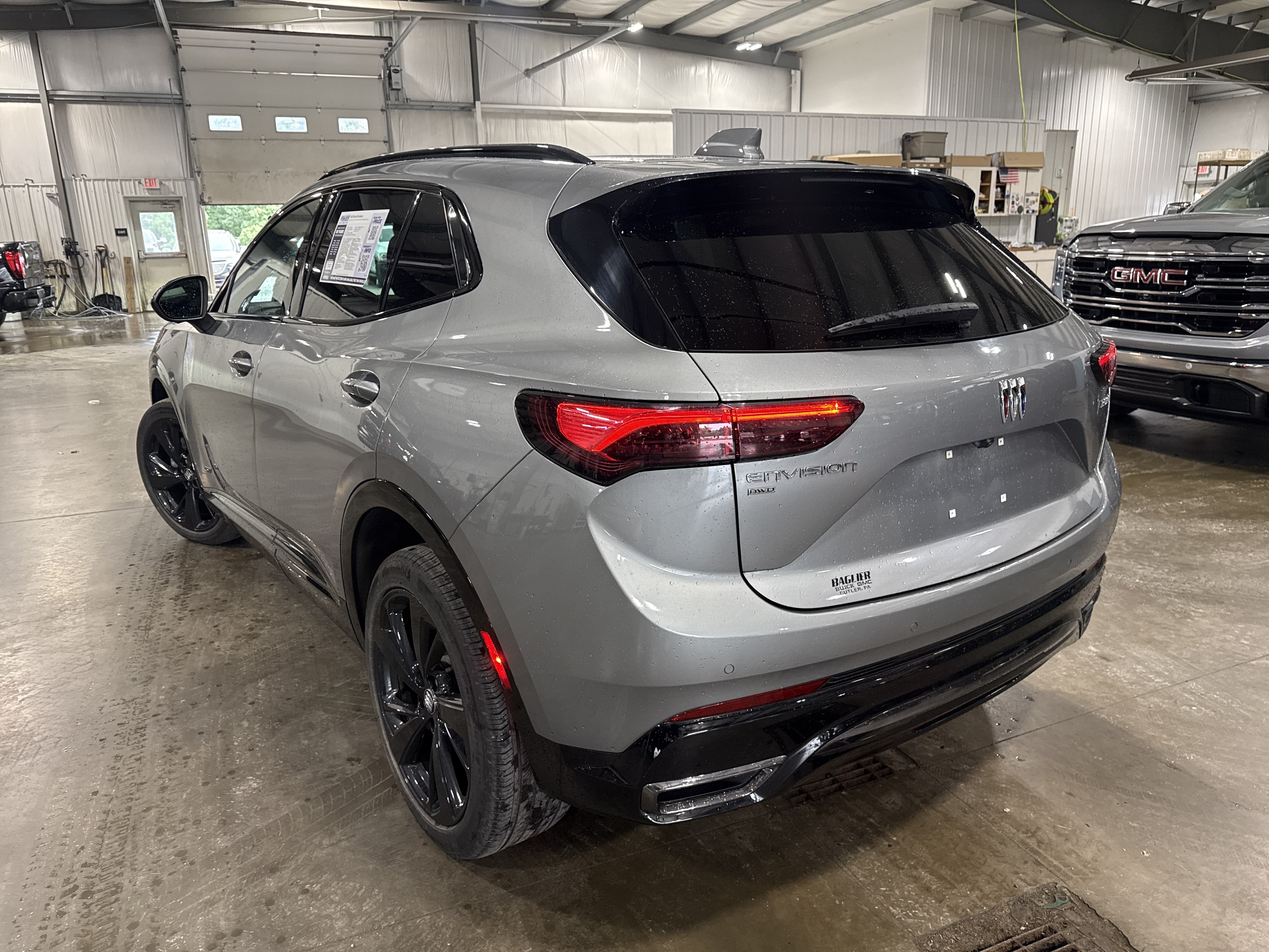 Used 2025 Buick Envision Sport Touring AWD/4WD image 4