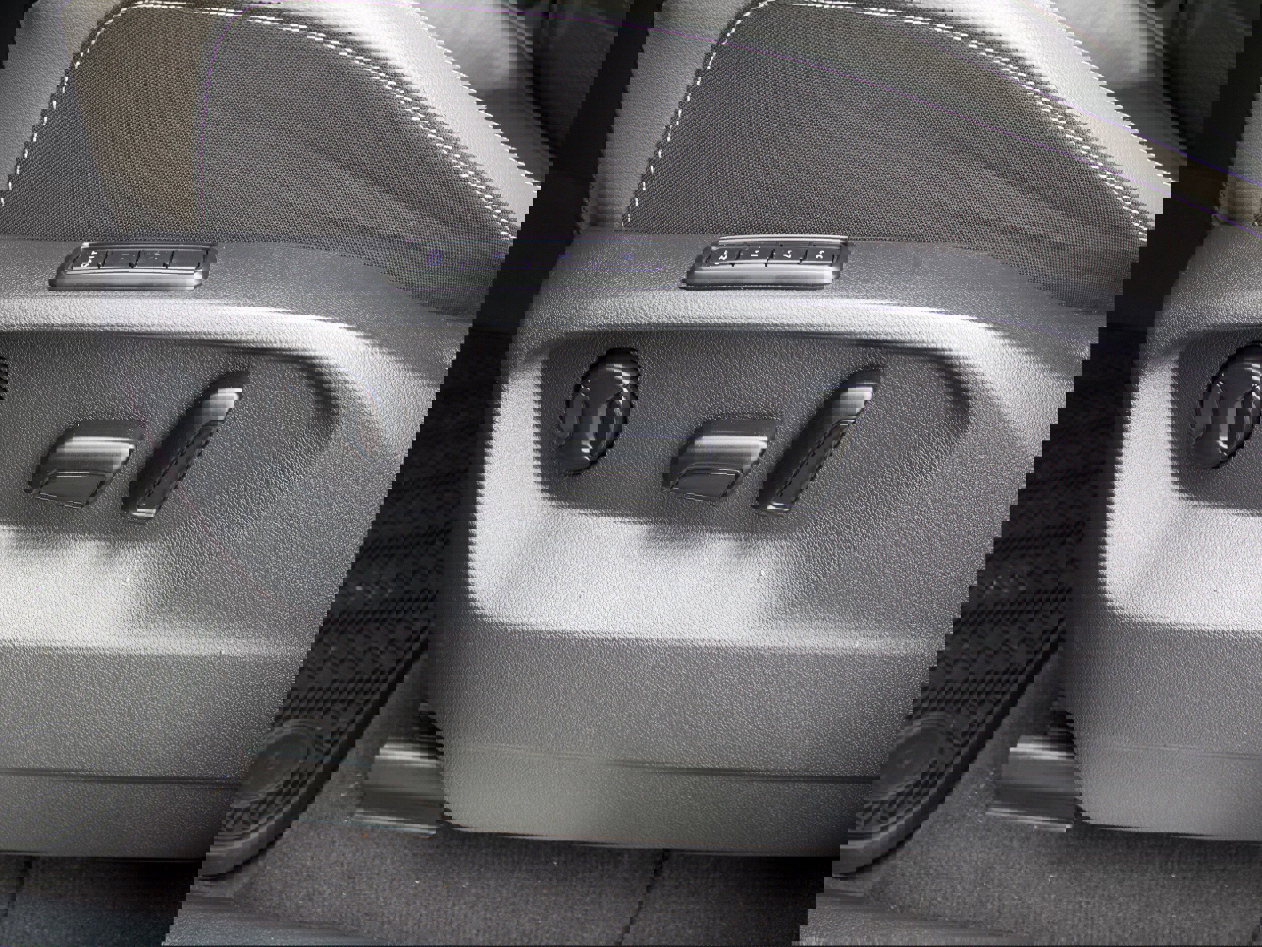 Used 2021 Volkswagen Atlas Cross Sport SEL Premium R-Line image 13