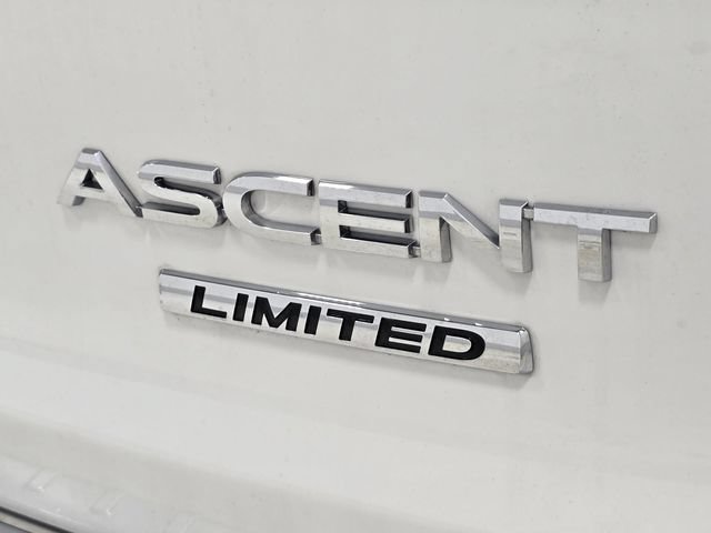 Used 2023 Subaru Ascent Limited AWD/4WD image 7