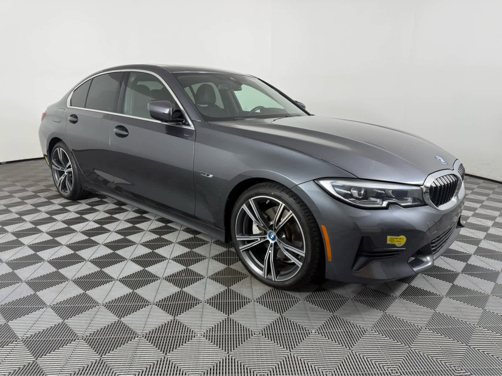 Used 2022 BMW 330e w/ Driving Assistance Package RWD image 1