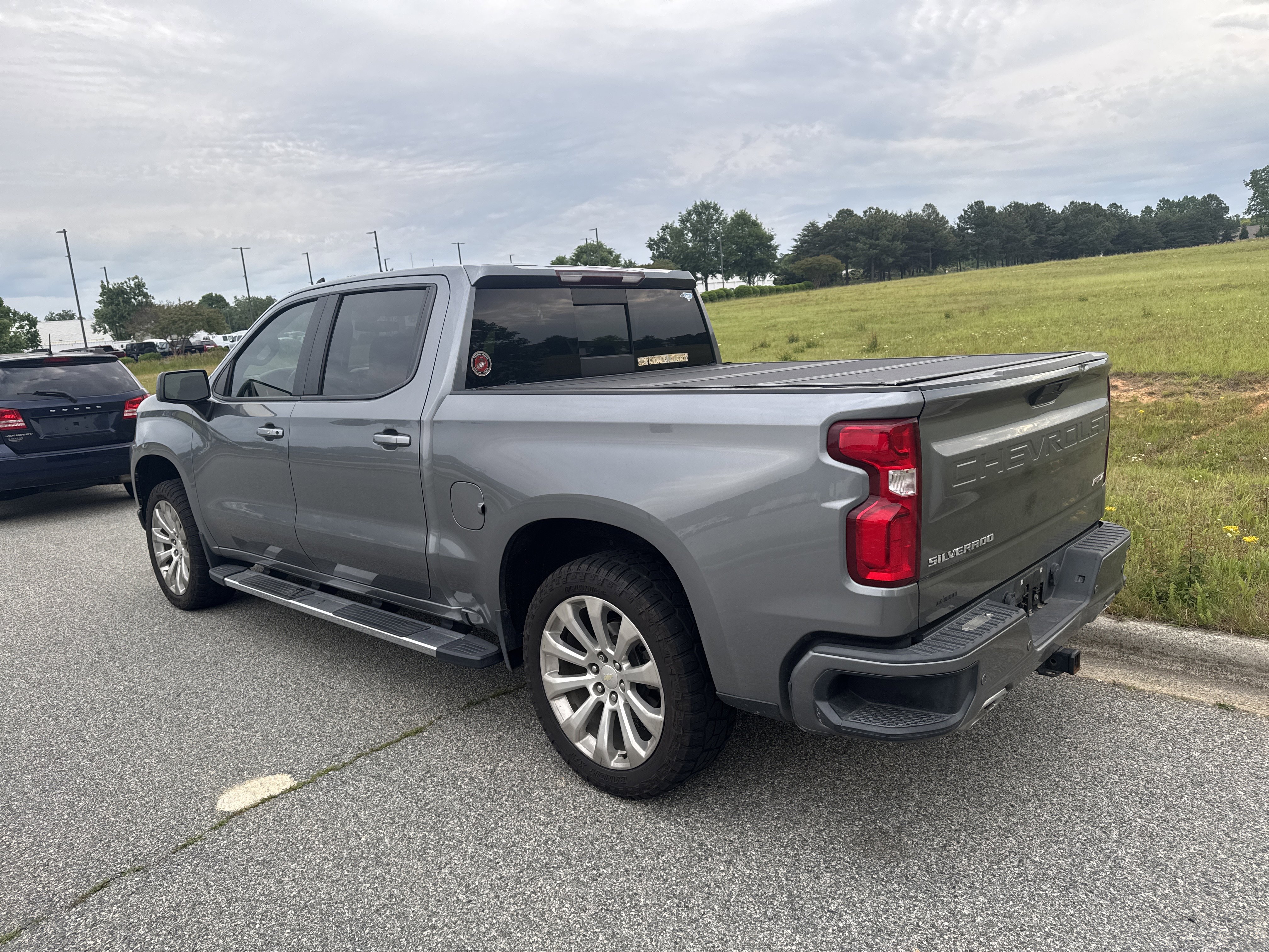 Used 2020 Chevrolet Silverado 1500 RST AWD/4WD image 8
