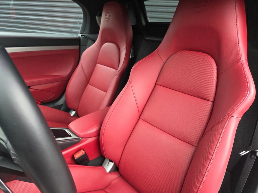 Certified 2024 Porsche 718 Boxster GTS RWD image 5