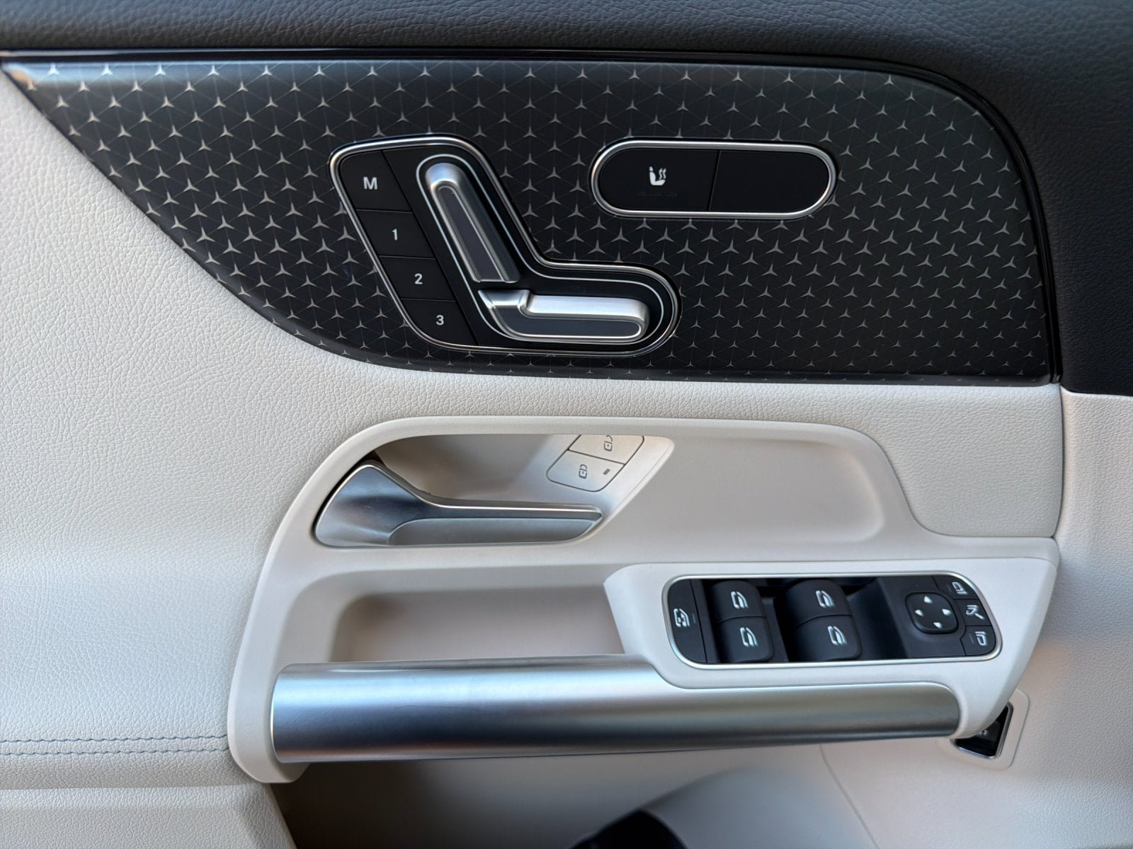 Certified 2026 Mercedes-Benz GLA 250 4MATIC image 10