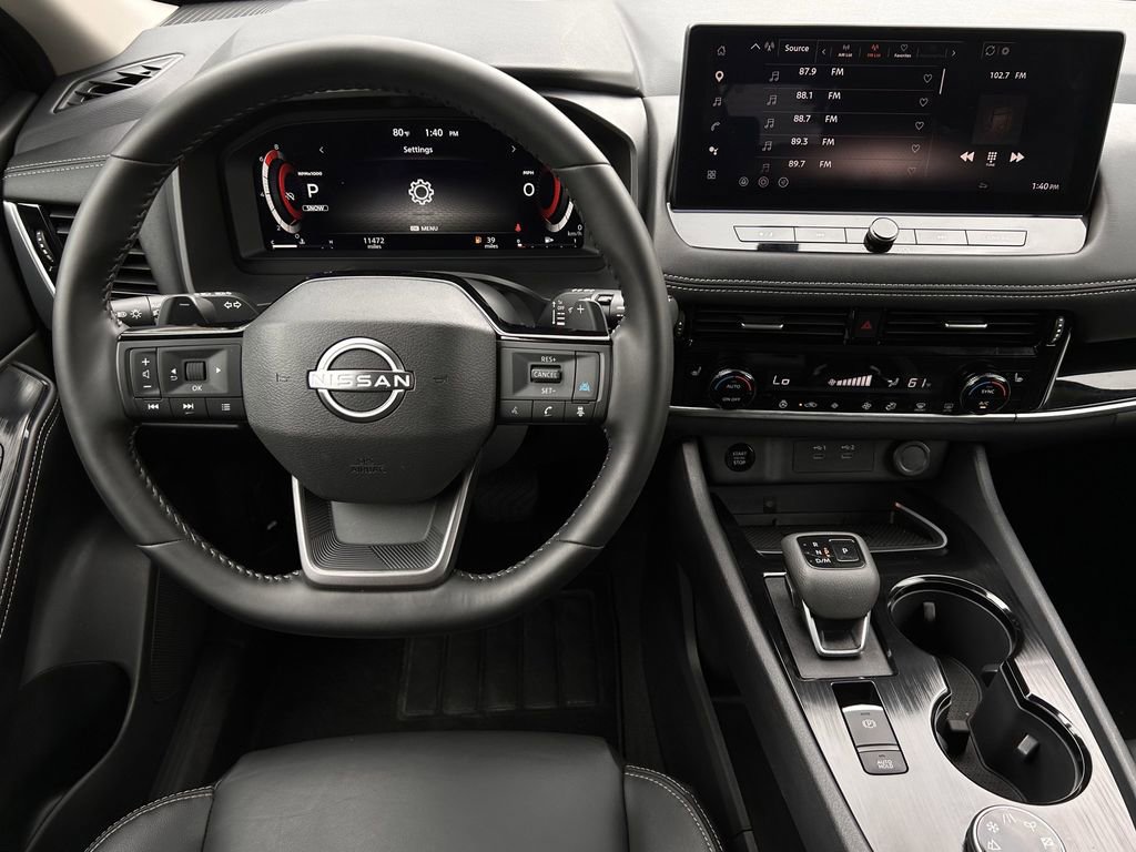 Used 2026 Nissan Rogue SL AWD/4WD image 12