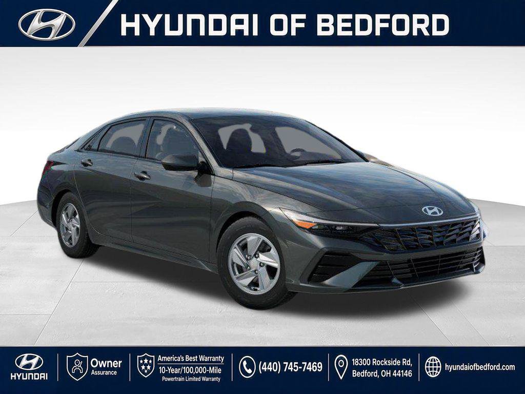 New 2026 Hyundai Elantra SE FWD image 2