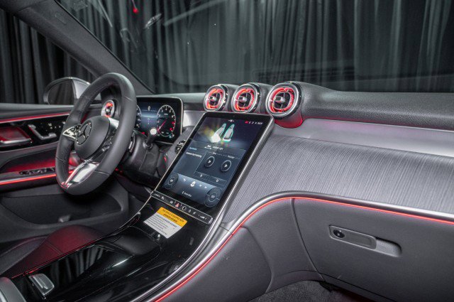 New 2026 Mercedes-Benz GLC 300 image 14