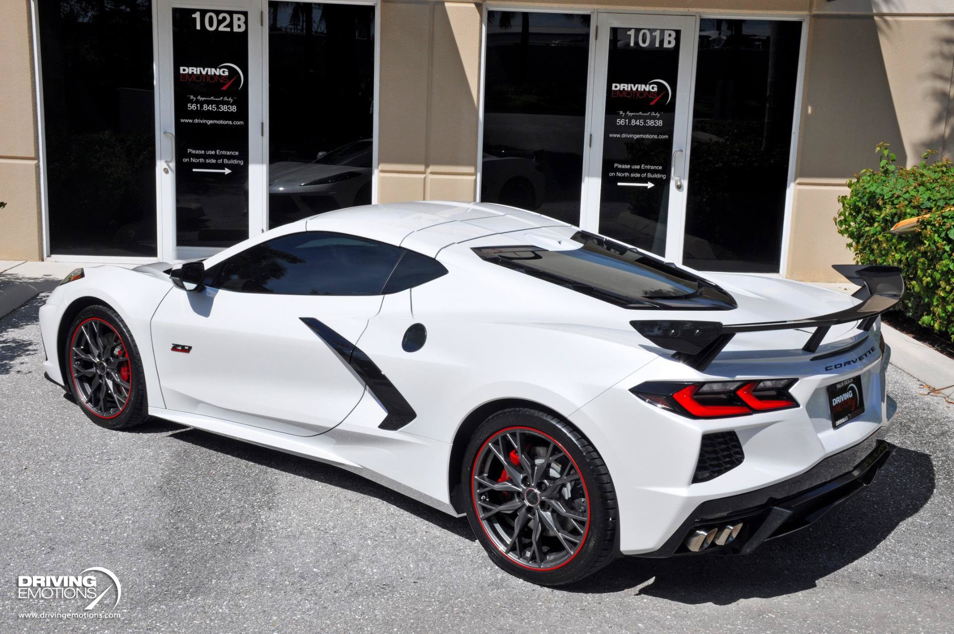 Used 2023 Chevrolet Corvette Stingray Premium Cpe w/ Z51 Performance Package RWD image 35
