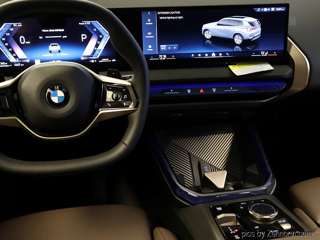 Used 2025 BMW X3 xDrive30i w/ Premium Package image 16