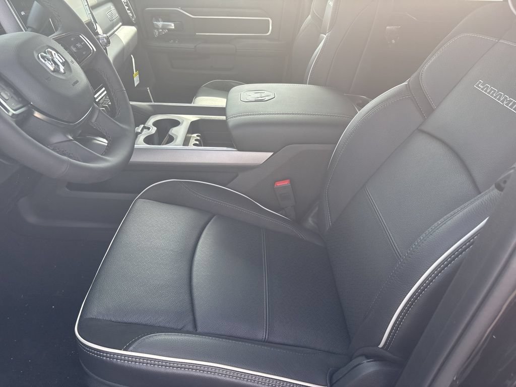 New 2026 RAM 2500 Laramie AWD/4WD image 21