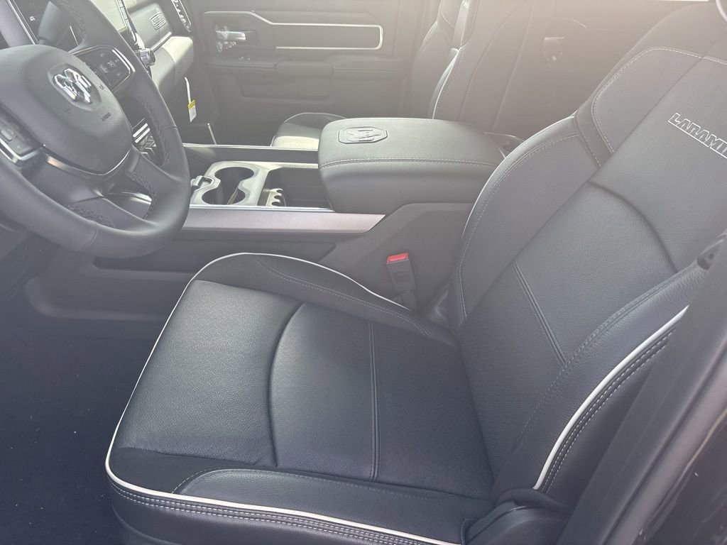 New 2026 RAM 2500 Laramie AWD/4WD image 21