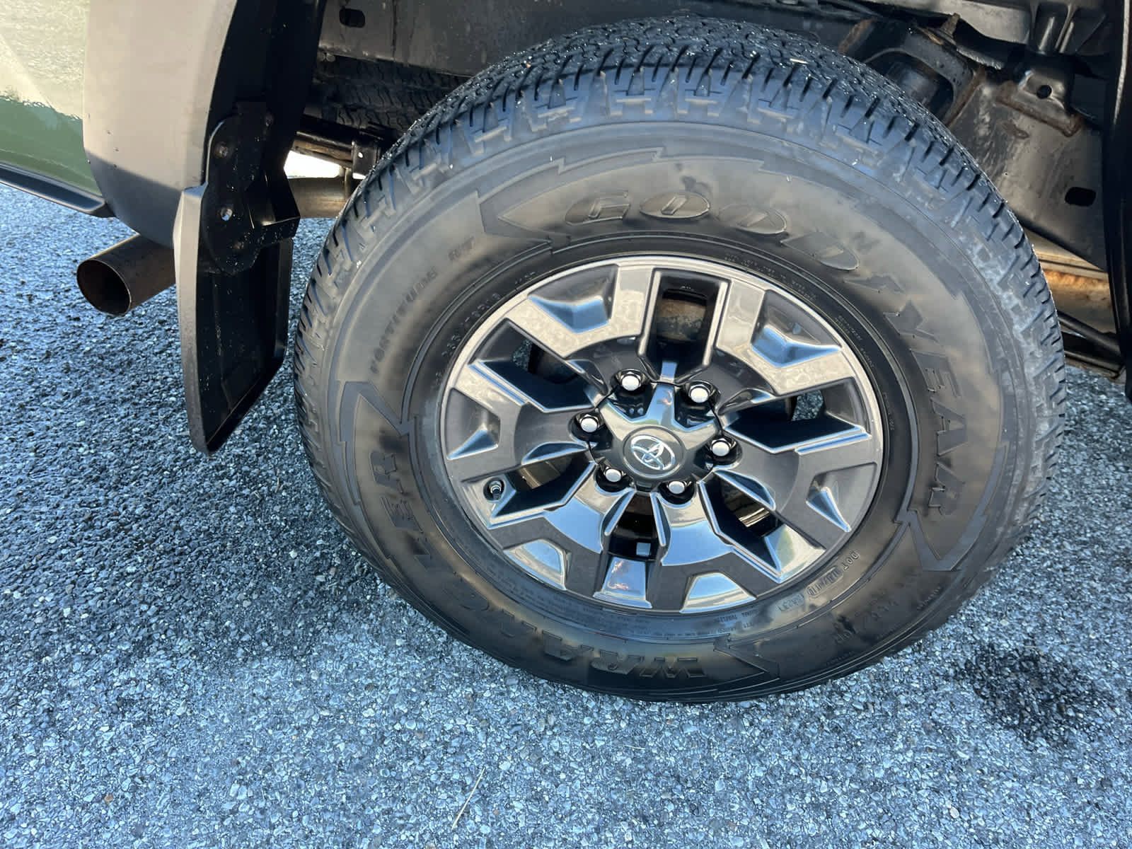 Used 2021 Toyota Tacoma SR5 w/ Trail Edition AWD/4WD image 37