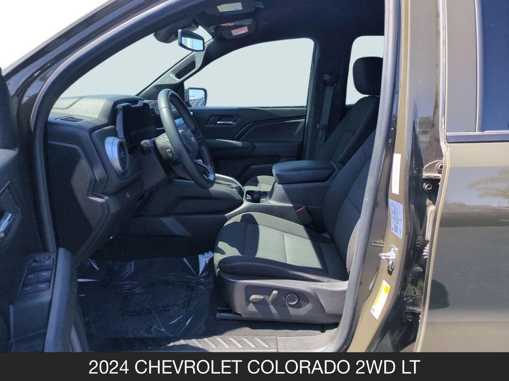 Used 2024 Chevrolet Colorado LT w/ LT Convenience Package II RWD image 14