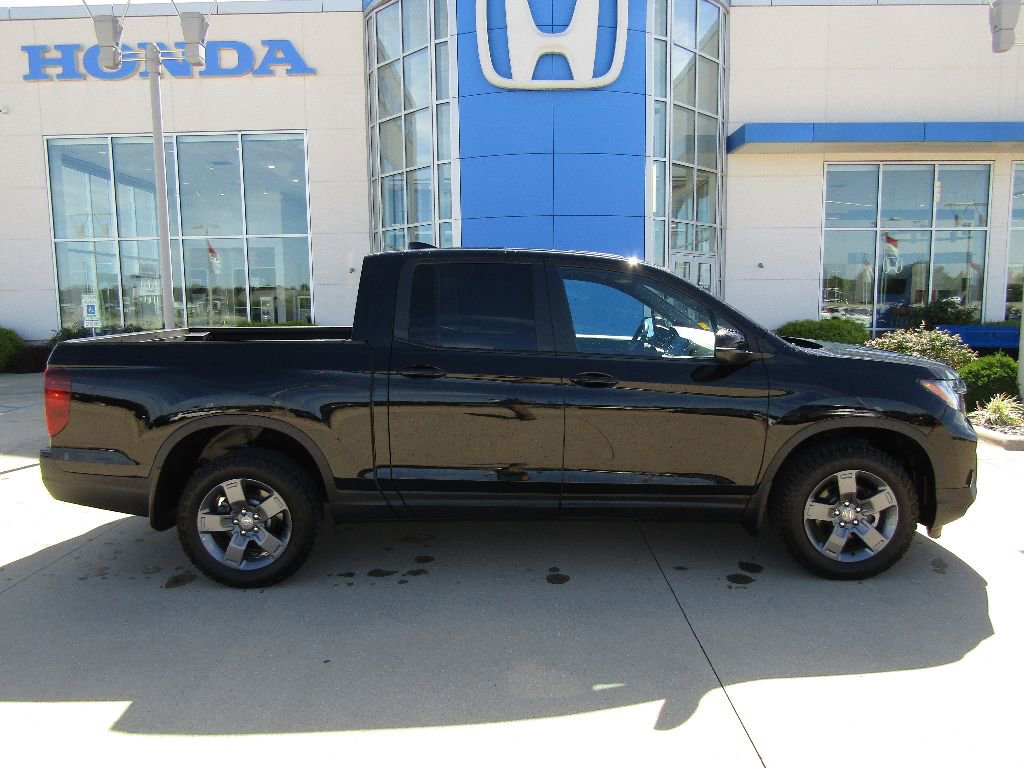 Used 2024 Honda Ridgeline TrailSport image 4