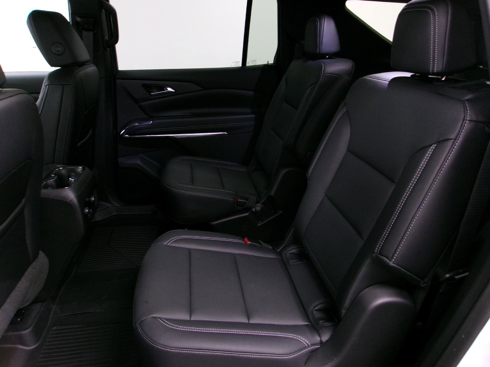 New 2026 Chevrolet Traverse LT w/ Driver Confidence Package image 10