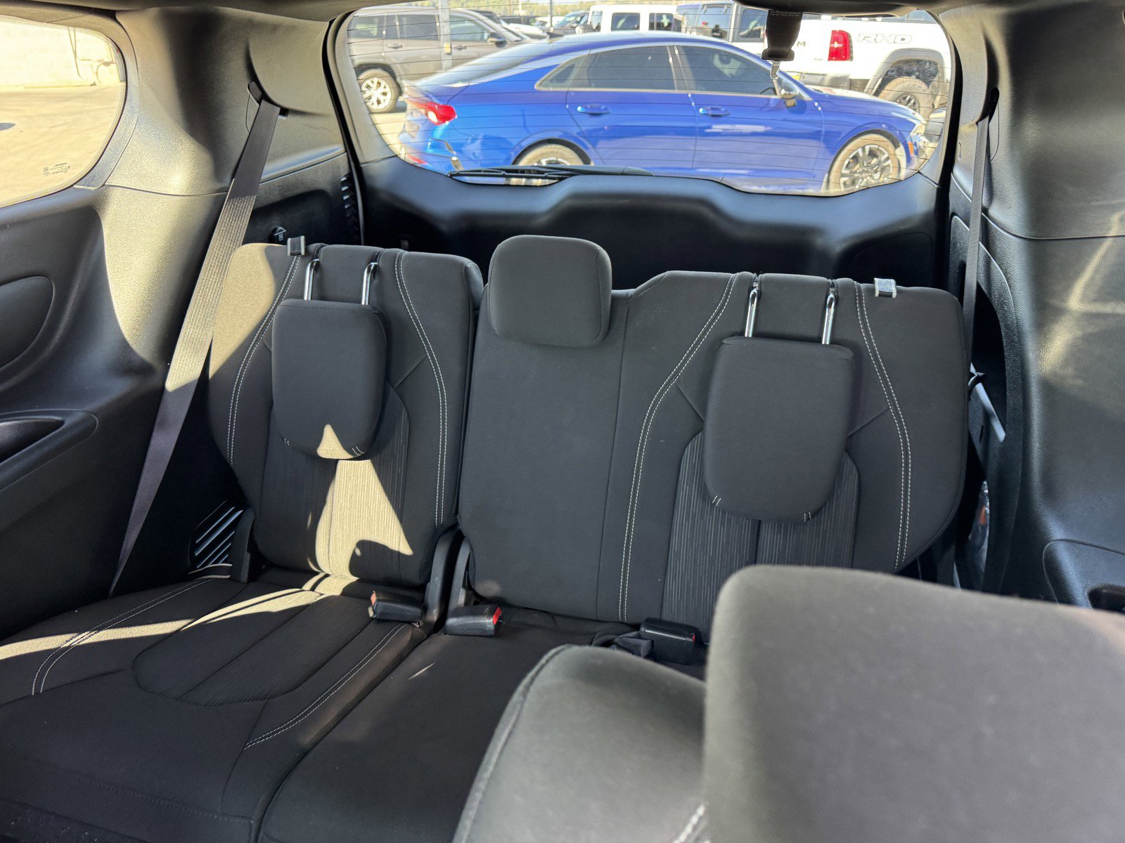 Used 2024 Chrysler Pacifica Touring image 12