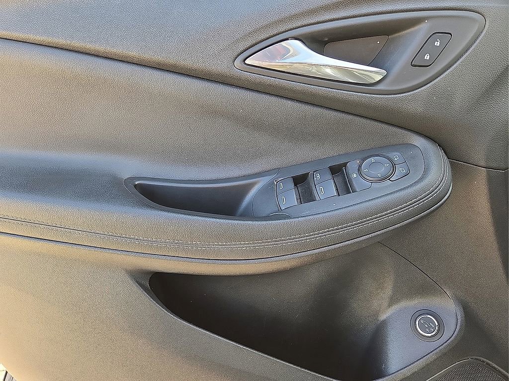 Used 2021 Buick Encore GX Select w/ Sport Touring Package image 21