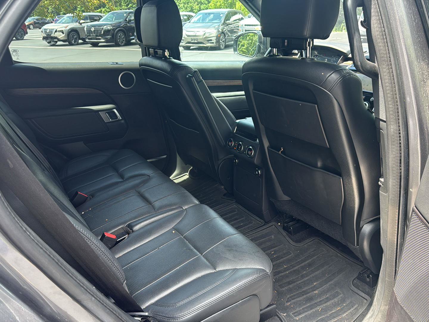 Certified 2019 Land Rover Discovery HSE AWD/4WD image 12