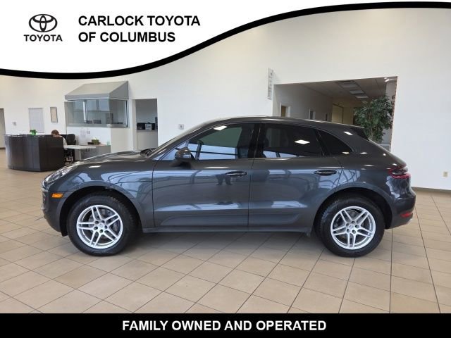 Used 2017 Porsche Macan AWD/4WD image 2