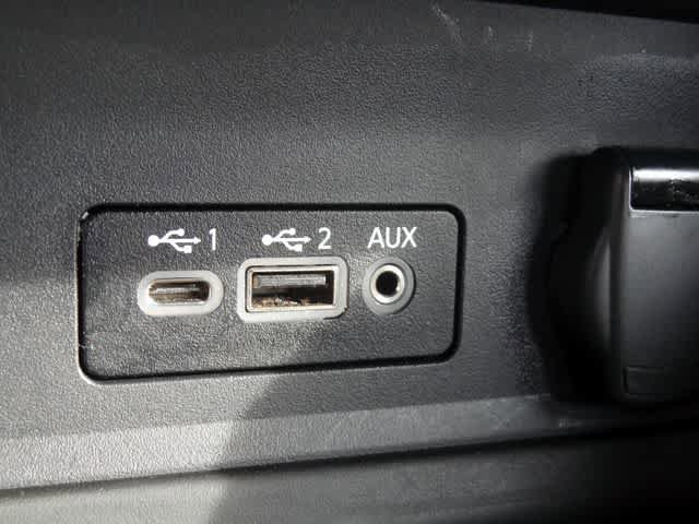 Used 2025 Nissan Sentra SV FWD image 17