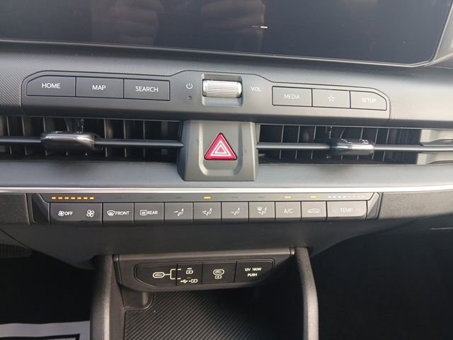 Used 2025 Kia K4 FWD image 24