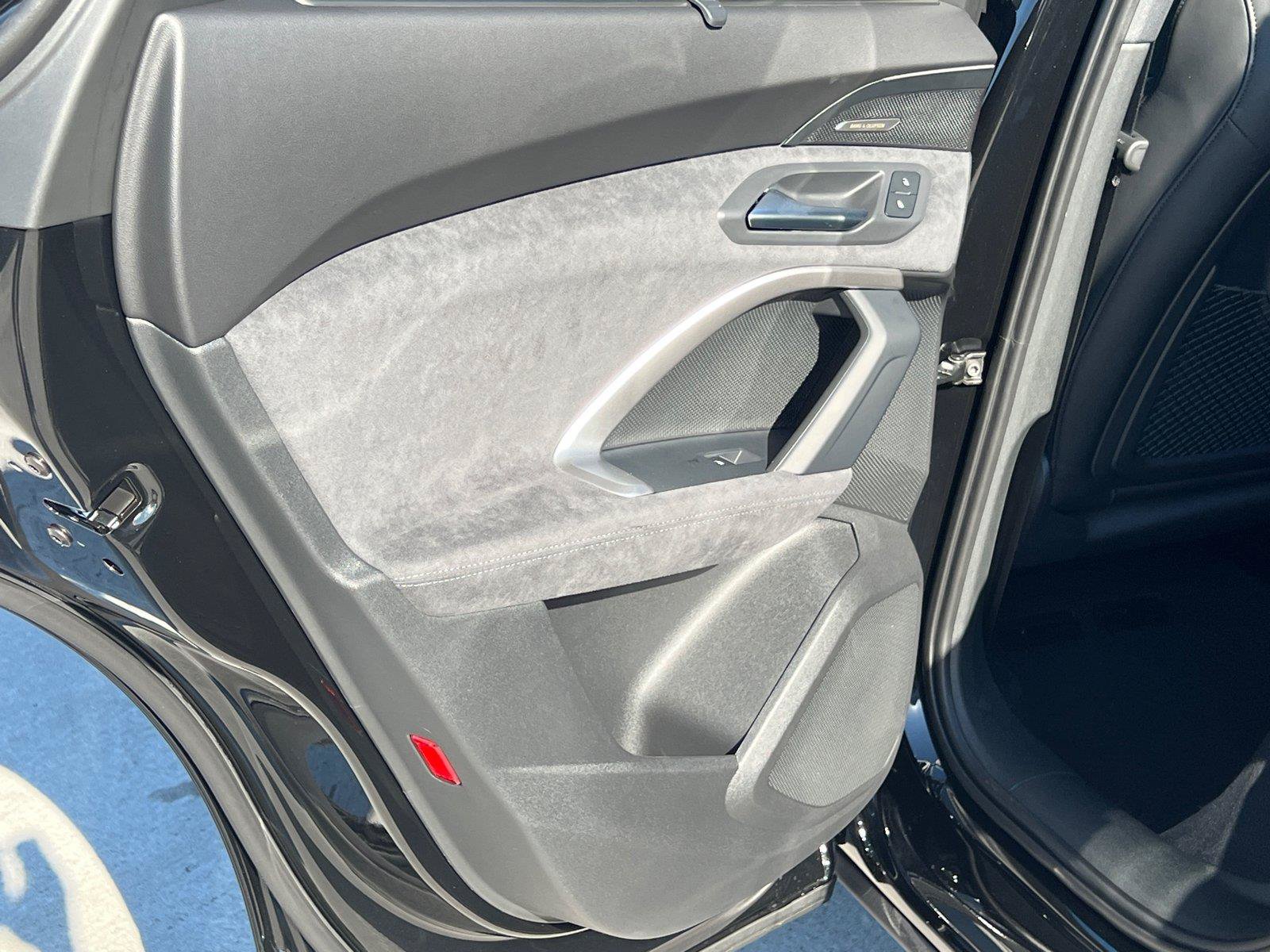 New 2026 Audi SQ5 Prestige AWD/4WD image 15