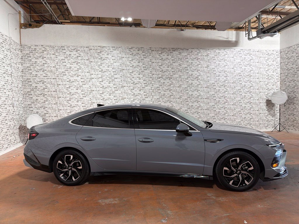 Used 2024 Hyundai Sonata SEL FWD image 8