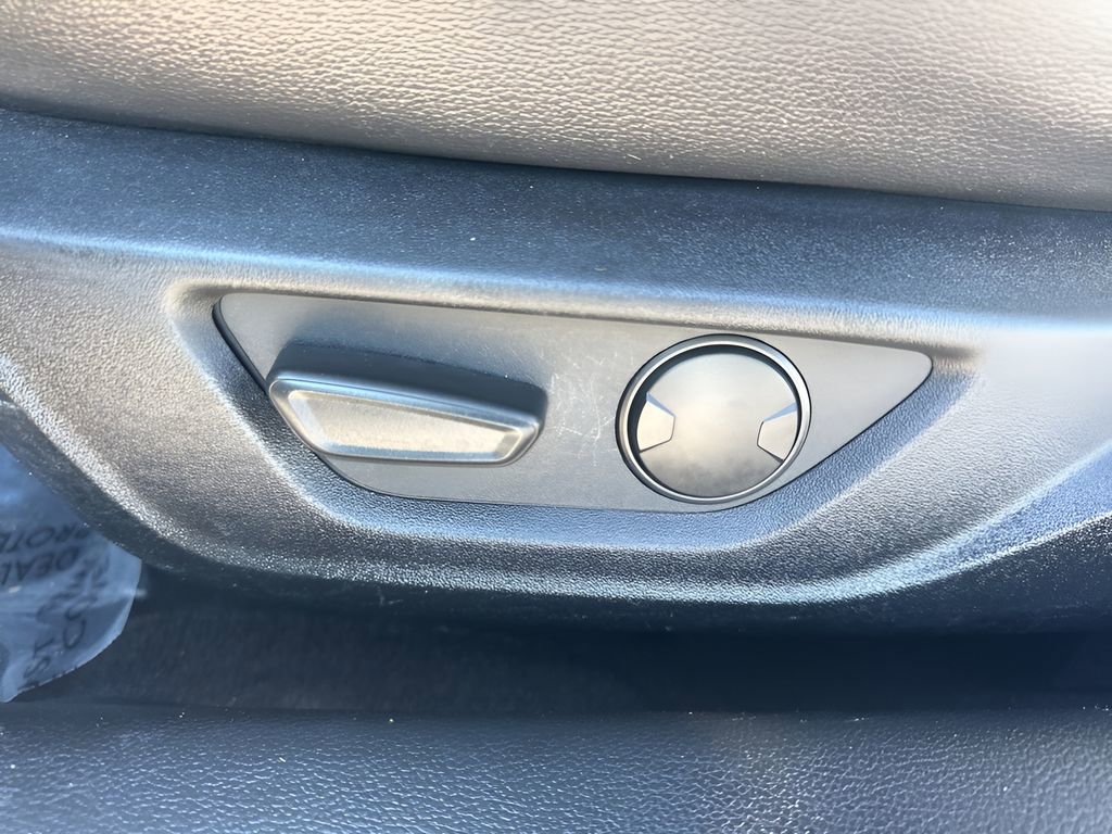 Used 2020 Ford Mustang Premium image 11