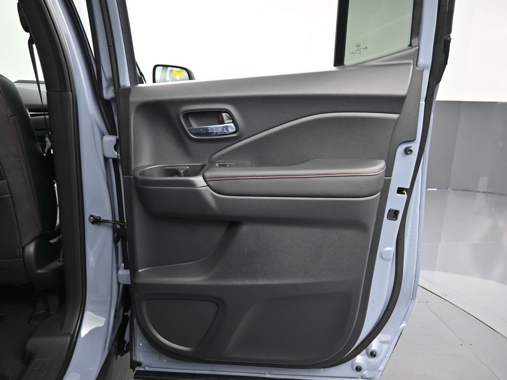 New 2026 Honda Ridgeline Black Edition image 38