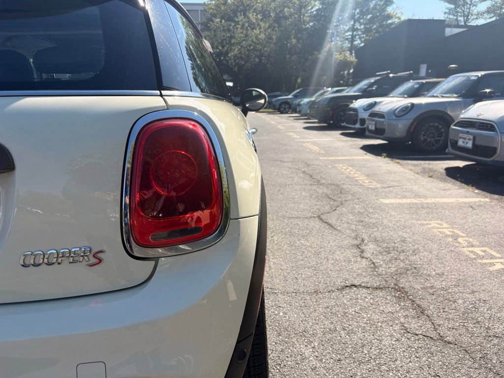 Used 2018 MINI Cooper S image 13