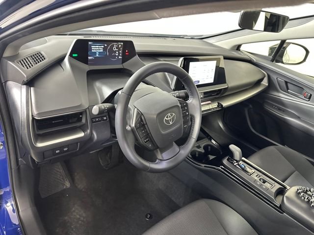 Used 2025 Toyota Prius LE image 13