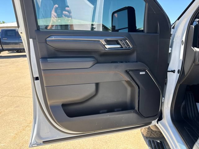 Used 2025 GMC Sierra 2500 AT4 w/ AT4 Premium Plus Package AWD/4WD image 14