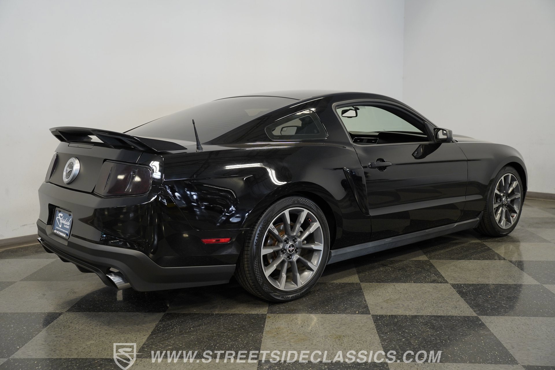 Used 2012 Ford Mustang GT Premium image 13