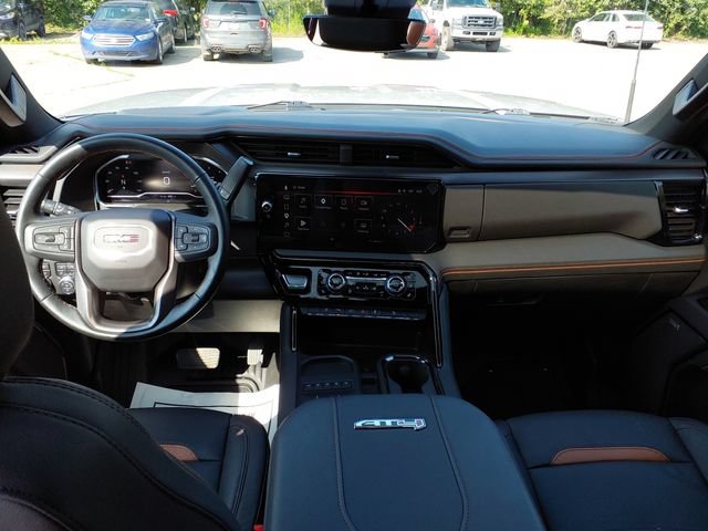 Used 2025 GMC Sierra 2500 AT4 w/ AT4 Premium Plus Package AWD/4WD image 21