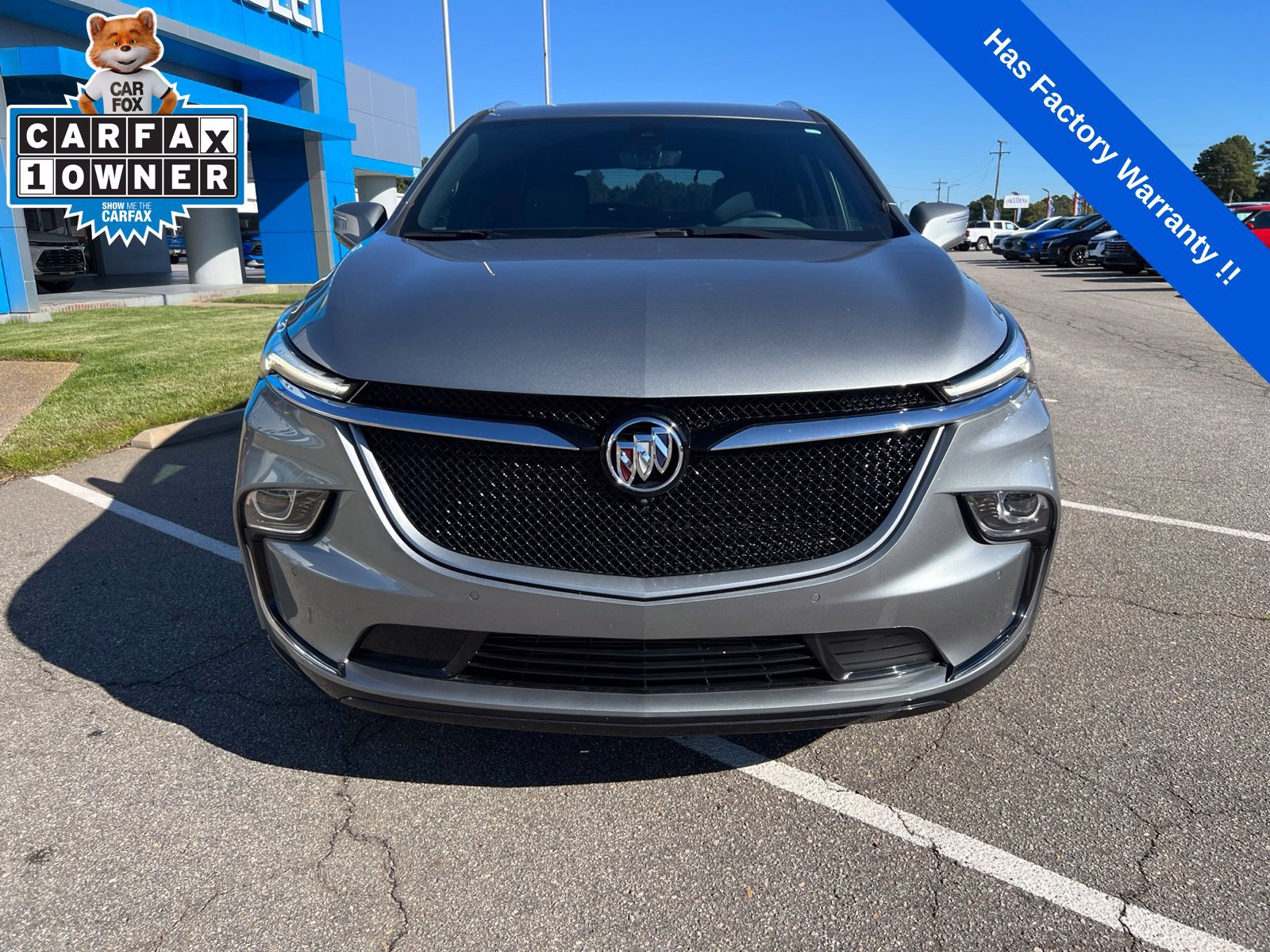 Used 2024 Buick Enclave Essence w/ Sport Touring Edition FWD image 8