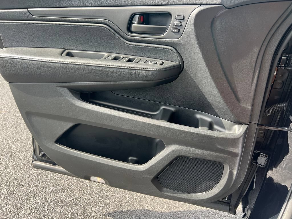 Used 2025 Honda Odyssey EX-L image 22