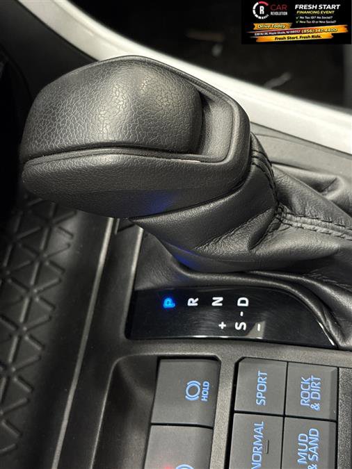 Used 2022 Toyota RAV4 XLE image 34