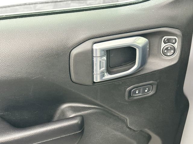 Used 2021 Jeep Gladiator Willys image 22