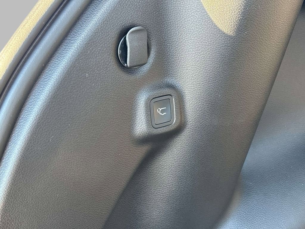 New 2026 Jeep Compass Limited image 5