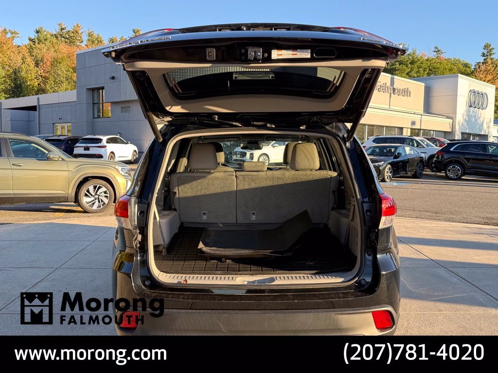Used 2019 Toyota Highlander XLE AWD/4WD image 16