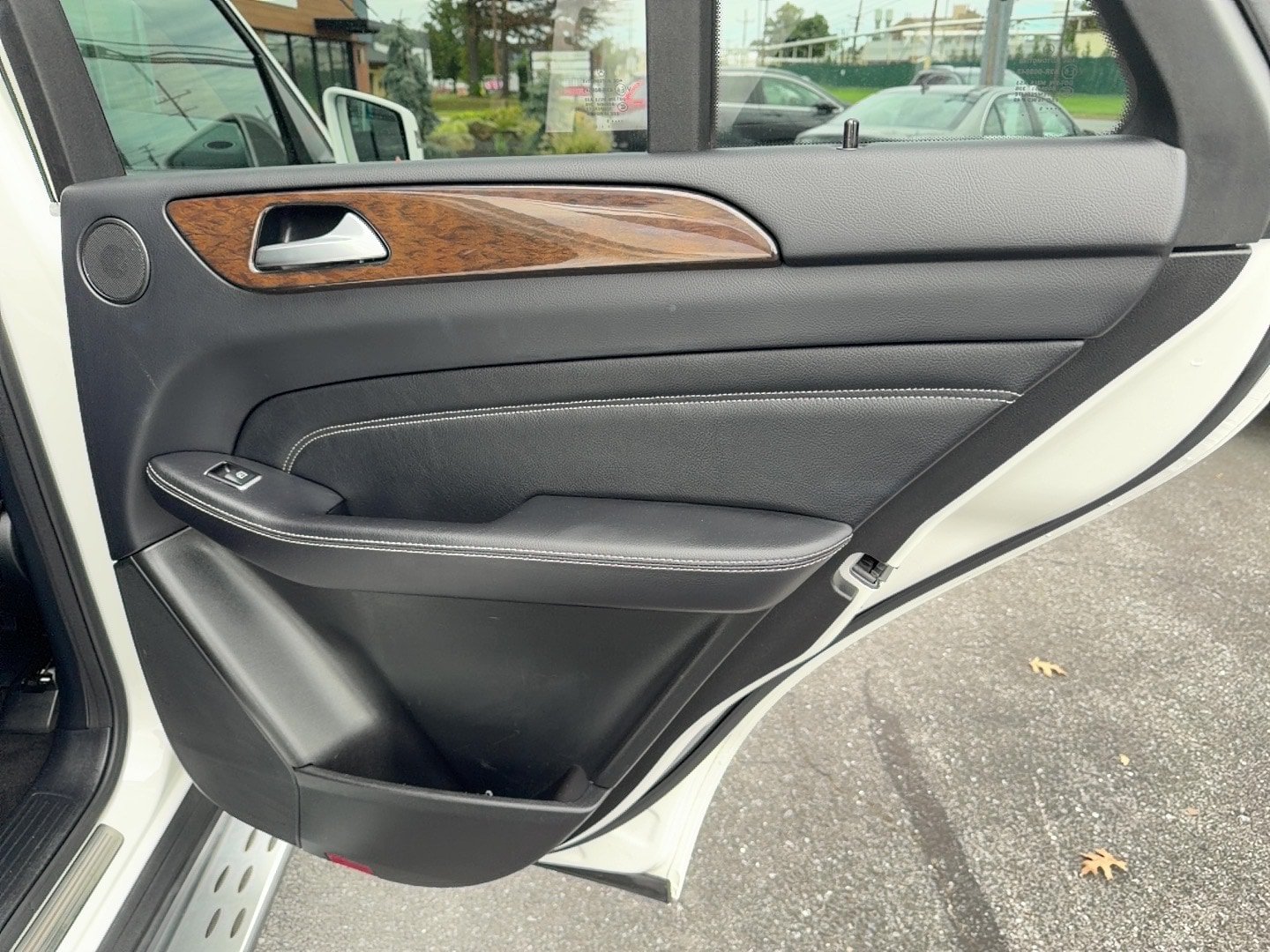 Used 2015 Mercedes-Benz ML 350 4MATIC image 25