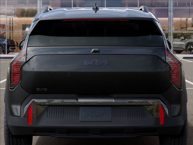 New 2027 Kia EV3 Wind FWD image 13