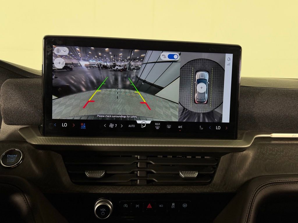 Used 2025 Ford Explorer Platinum w/ LUX Leather Package image 17