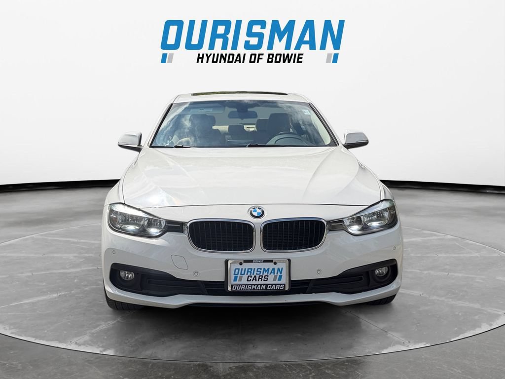 Used 2016 BMW 320i xDrive Sedan AWD/4WD image 8