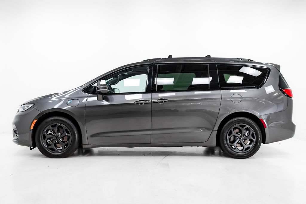 Used 2022 Chrysler Pacifica Limited w/ S Appearance Package FWD image 29