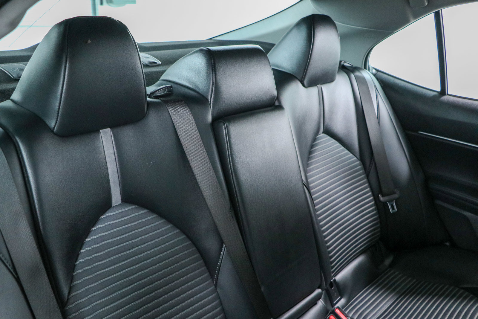 Used 2024 Toyota Camry SE FWD image 27