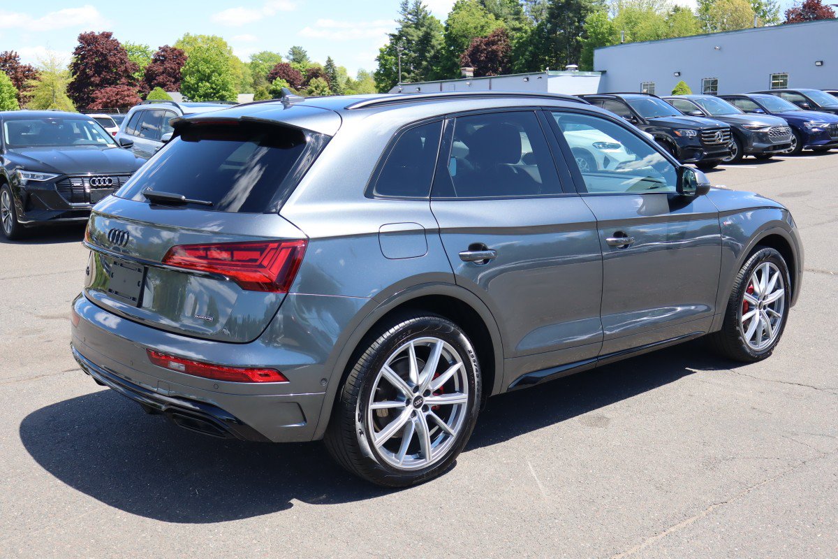 Used 2024 Audi Q5 e Prestige w/ Prestige Package AWD/4WD image 6