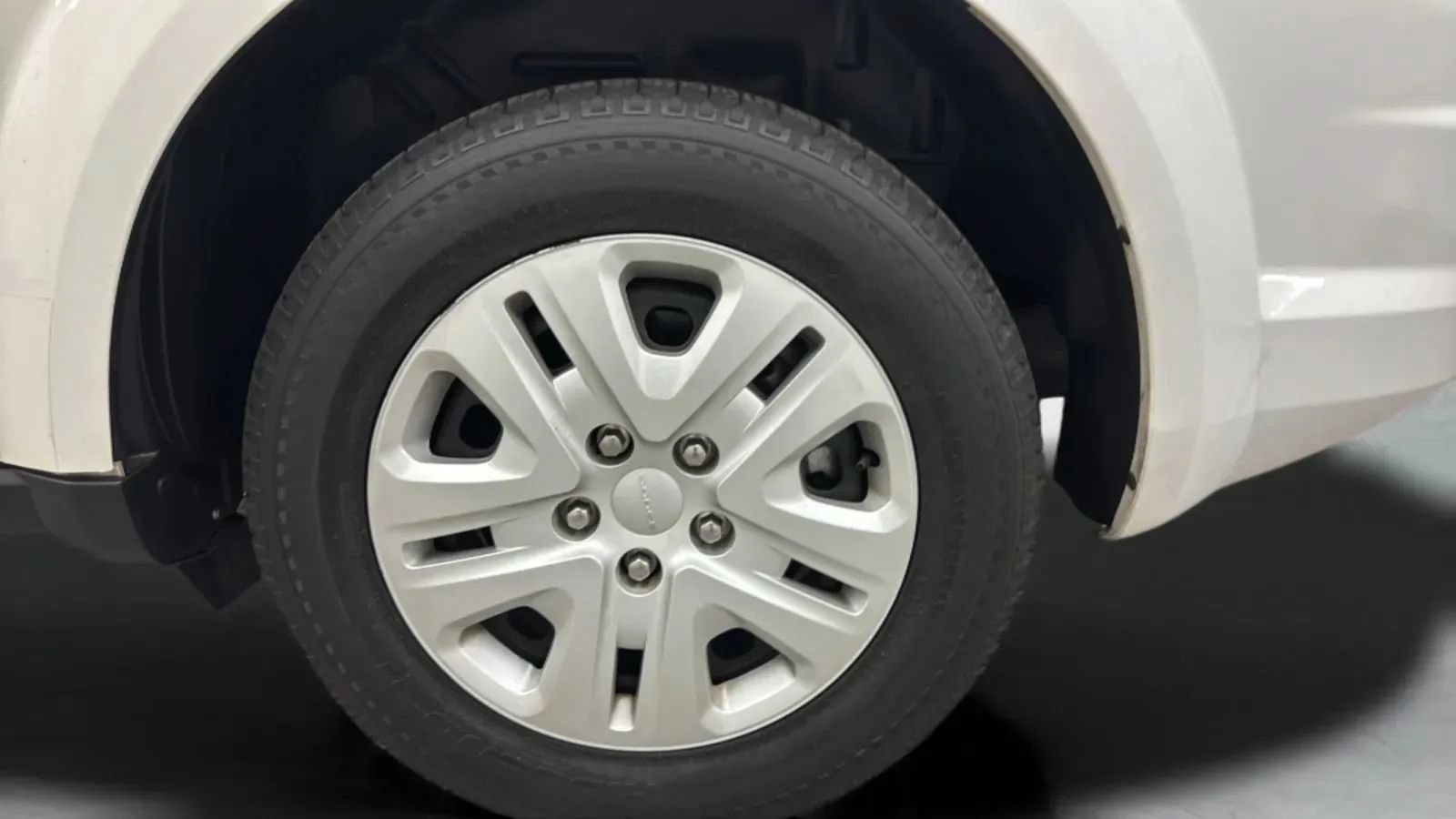 Used 2017 Dodge Journey SE FWD image 29