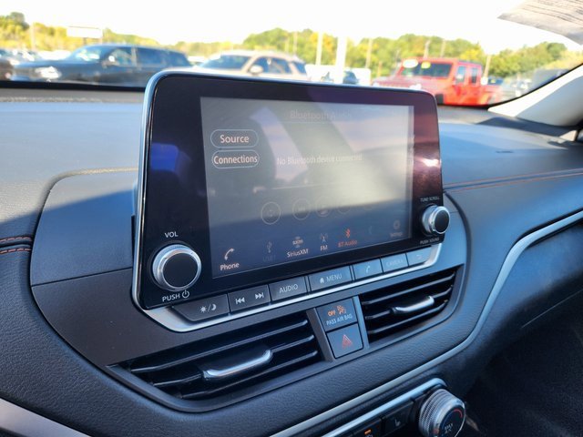 Used 2021 Nissan Altima 2.5 SR w/ SR Premium Package image 14