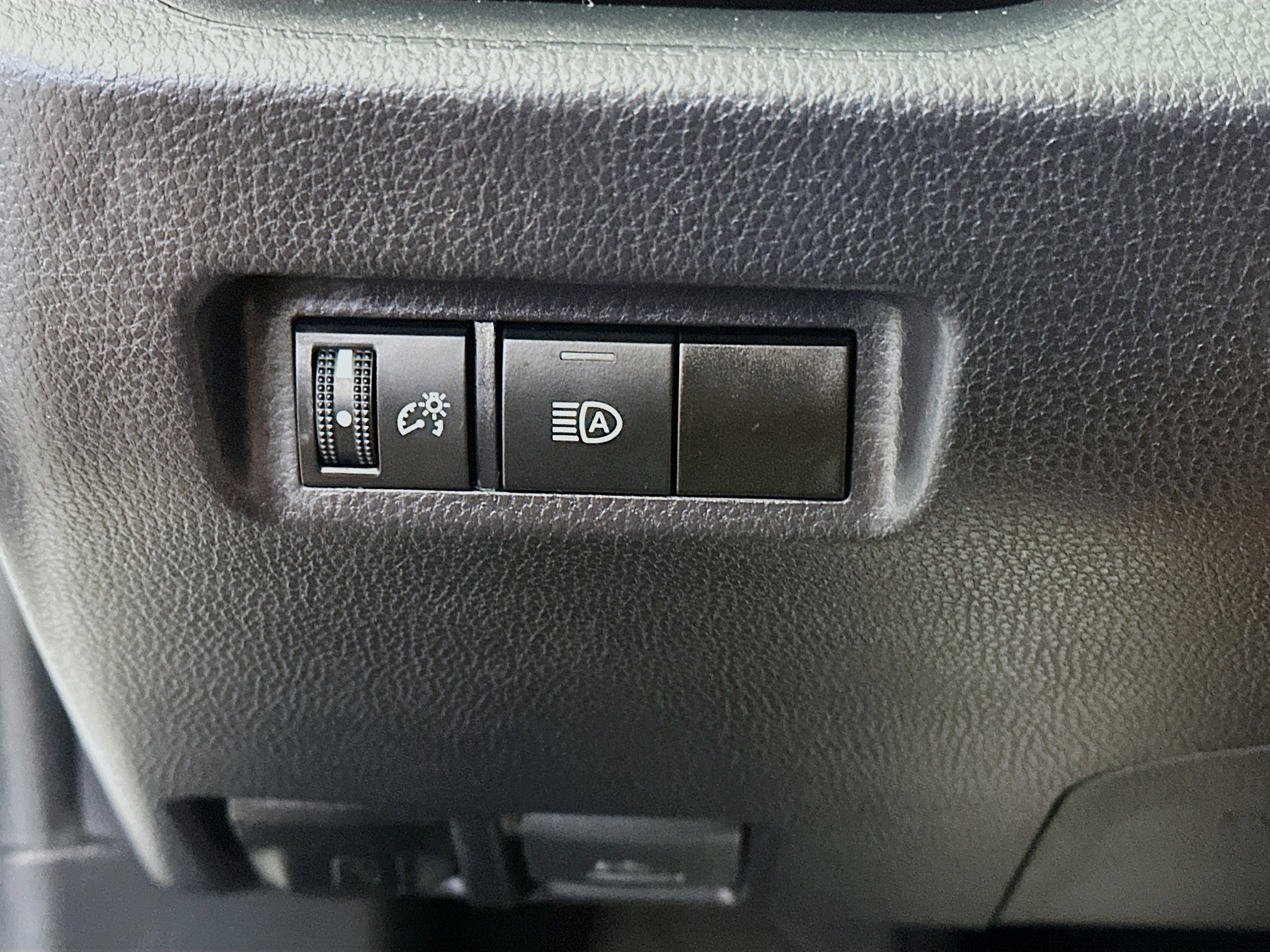 Used 2024 Toyota RAV4 LE image 16