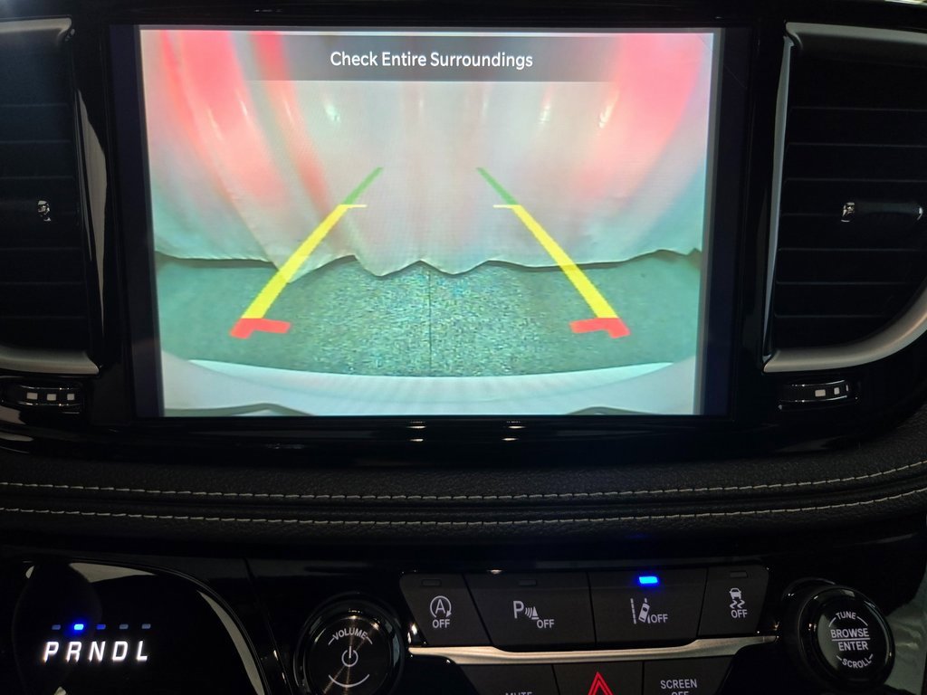 New 2025 Chrysler Pacifica Select image 17